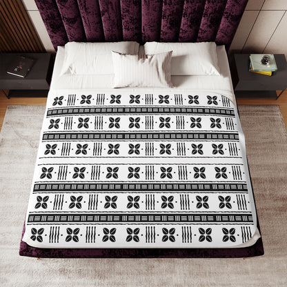 White African Cowrie Shells Sherpa Fleece Blanket
